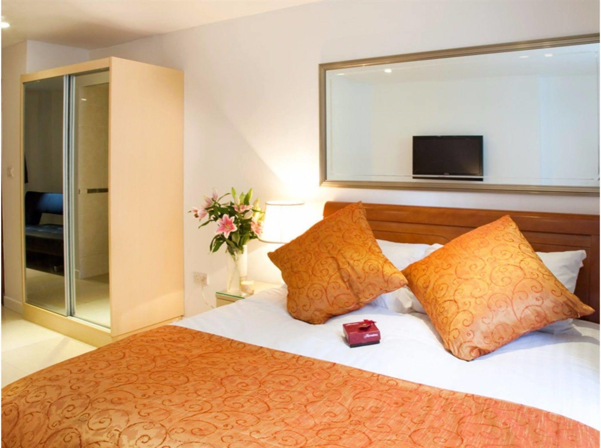 City Inn Russell Square London Bagian luar foto